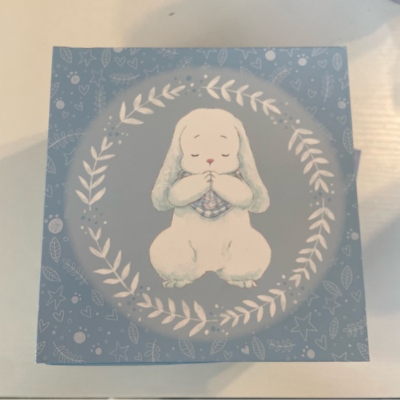 Everybunny Prays Blue Bunny Prayer Gift Set - Picture 2 of 6